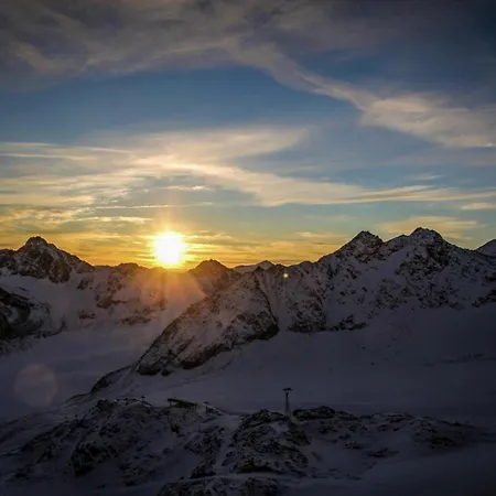 Bergliebe Pitztal 公寓 *